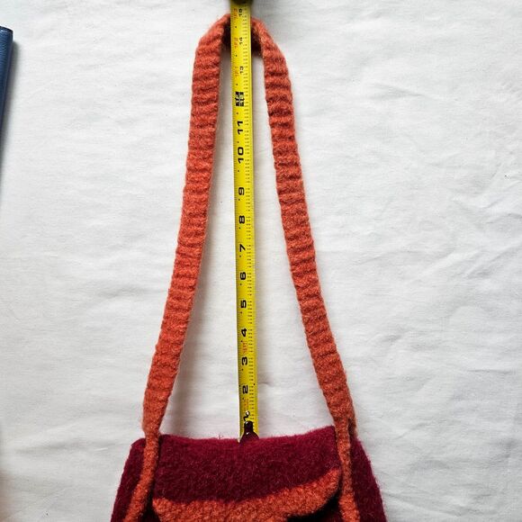 Handmade Small Wool Felted Purse in Red & Rust Could be Vintage Cute! - Picture 9 of 10